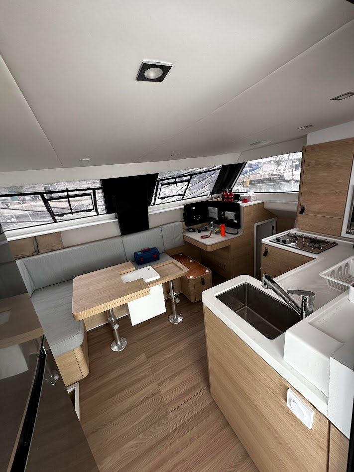 Aventura 37 Cruiser · MANALUA, Aventura · 37 Cruiser — 22