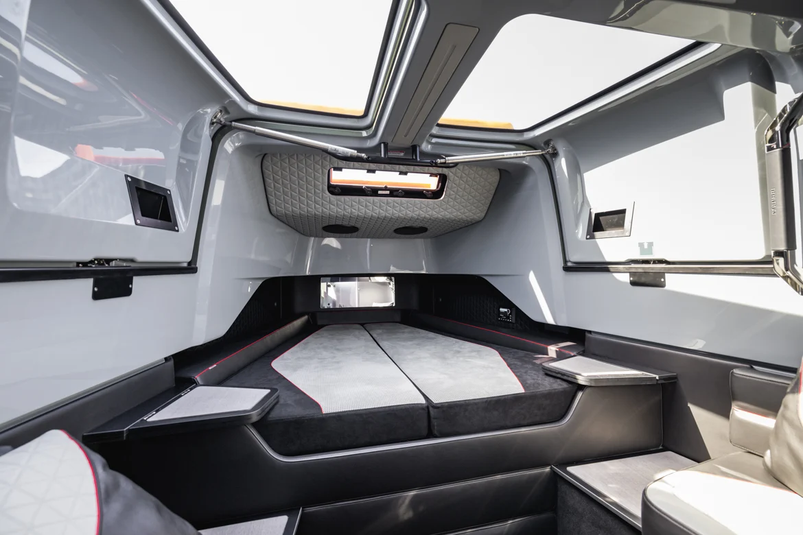 Axopar Brabus 37 - BODYGUARD I, Axopar Brabus · 37 — 9