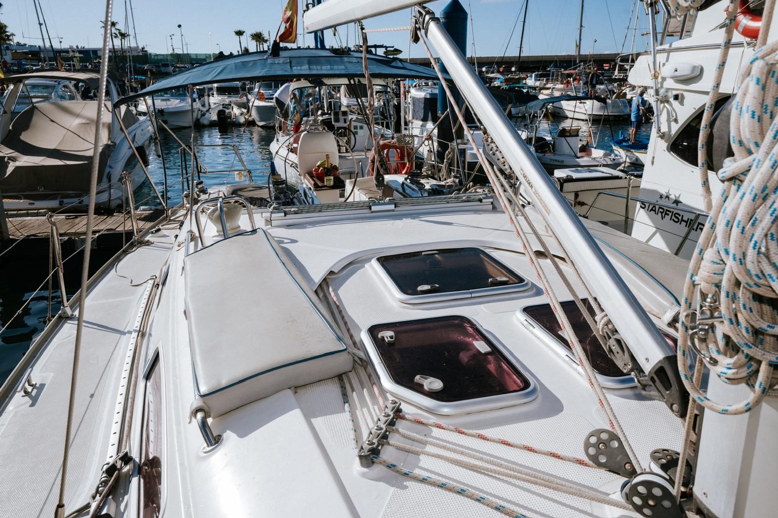 Bavaria 38, Bavaria · 38 — 7