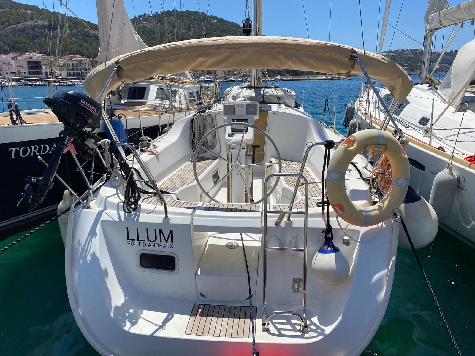 Beneteau Oceanis 323, Beneteau · Oceanis 323 — 10