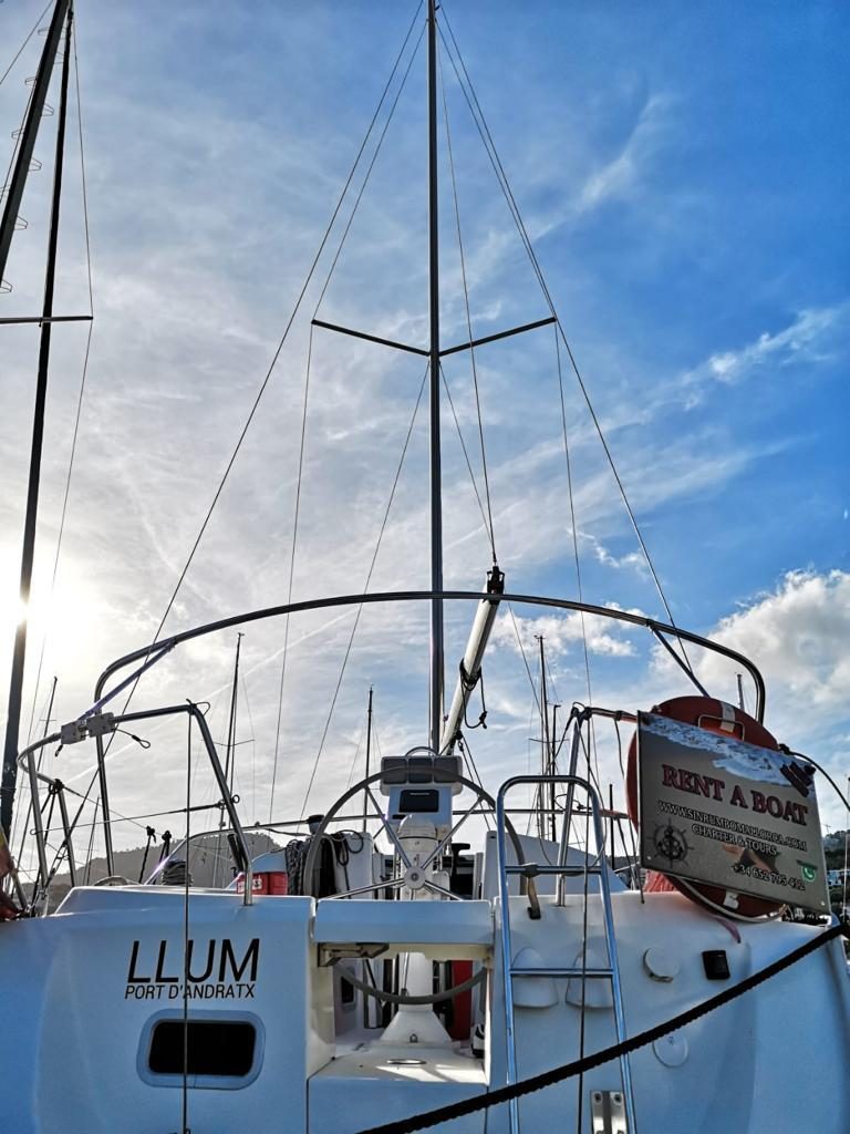 Beneteau Oceanis 323, Beneteau · Oceanis 323 — 5