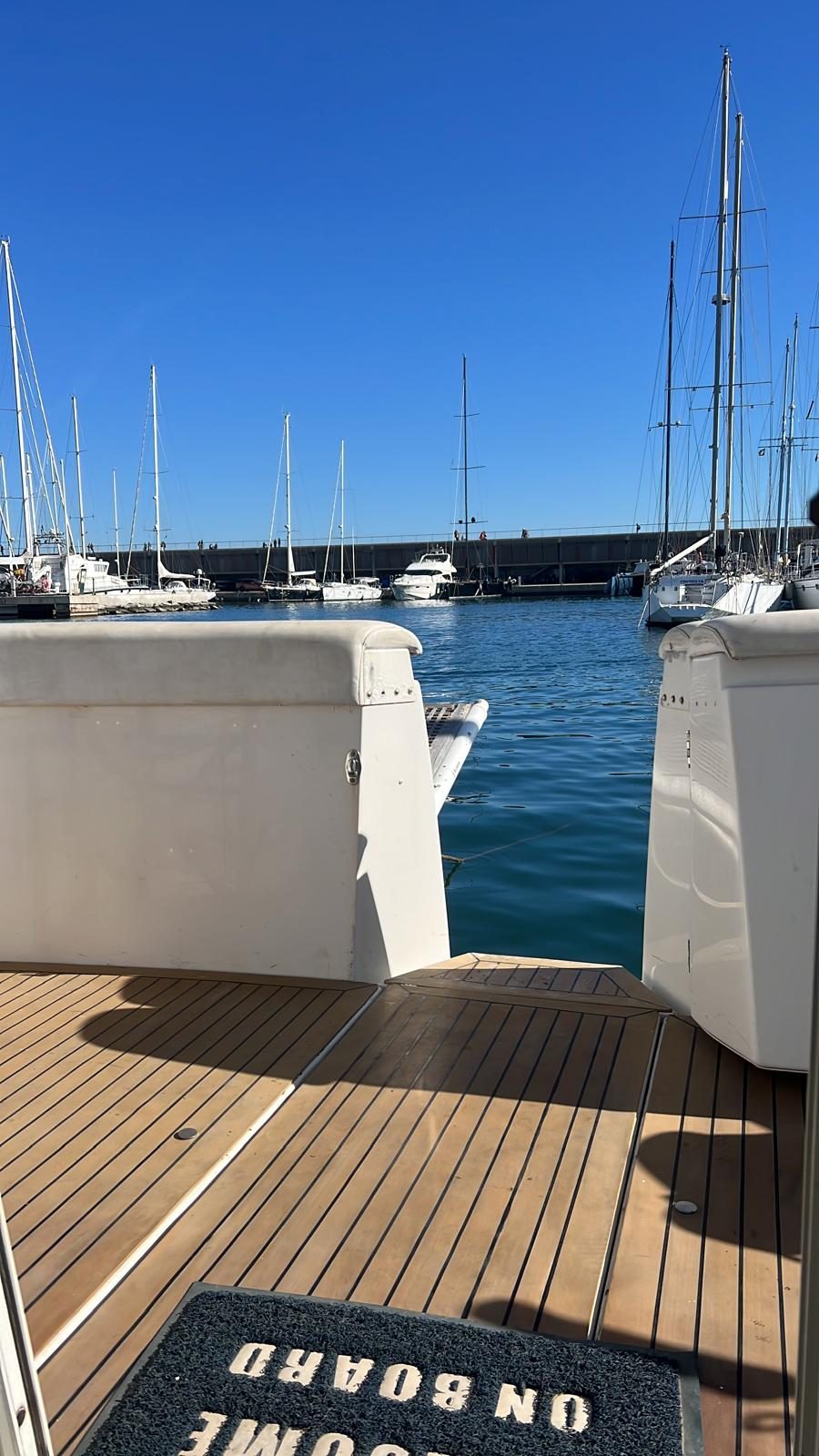 Carver Mariner 350 · SURIAN, Carver · Mariner 350 — 15
