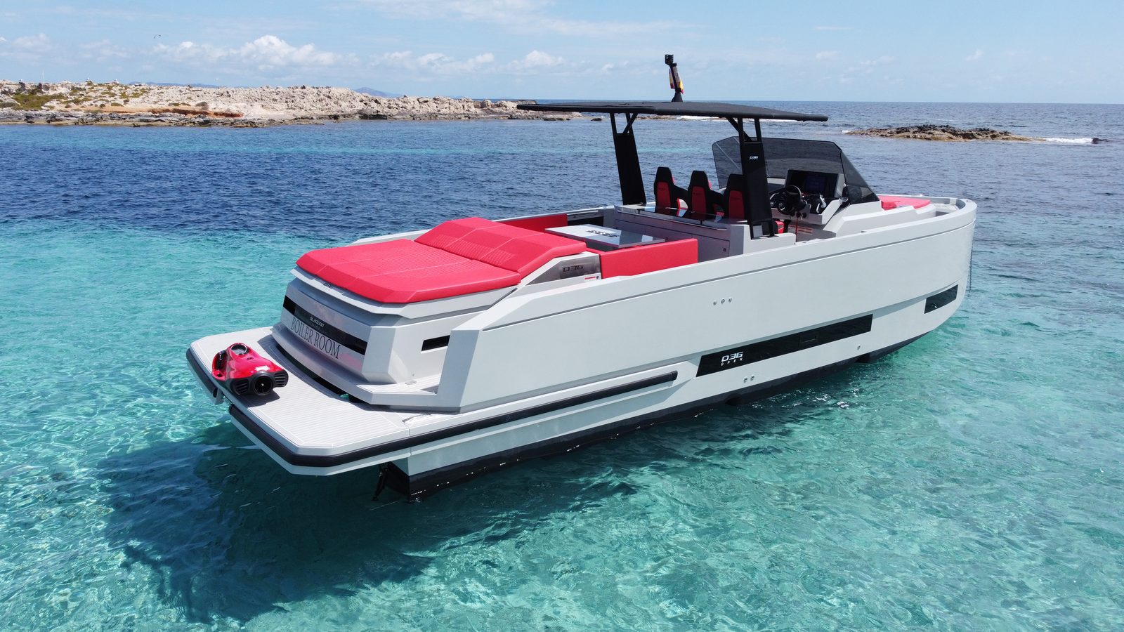 De Antonio 36 Boiler Room, De Antonio Yachts · De Antonio 36 Boiler