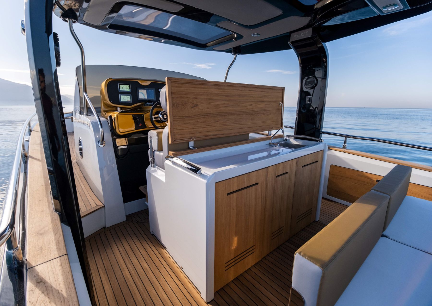 Italyure 38 - MARINA, Italyure · 38 — 5