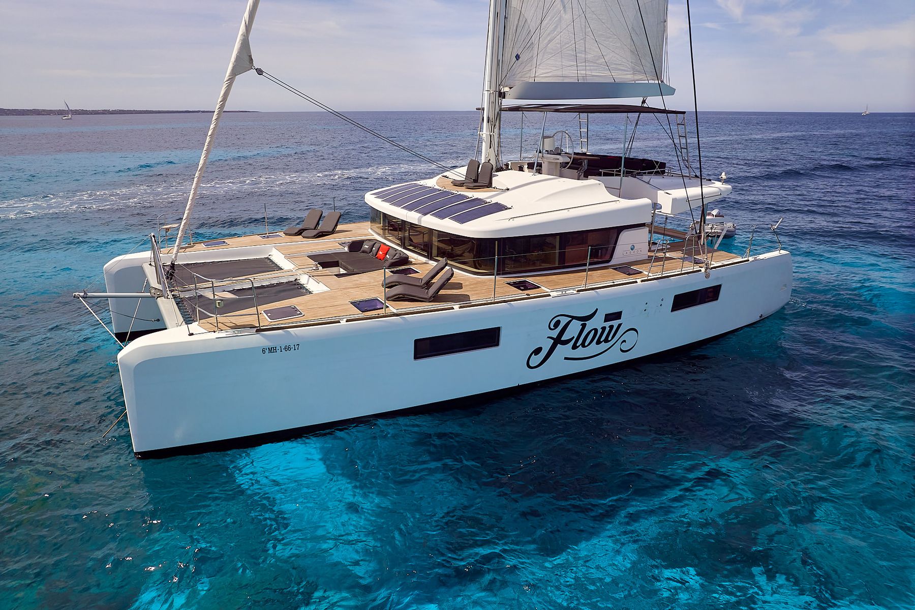 Lagoon 52 - FLOW, Lagoon · 52 F Grand Luxe — 18