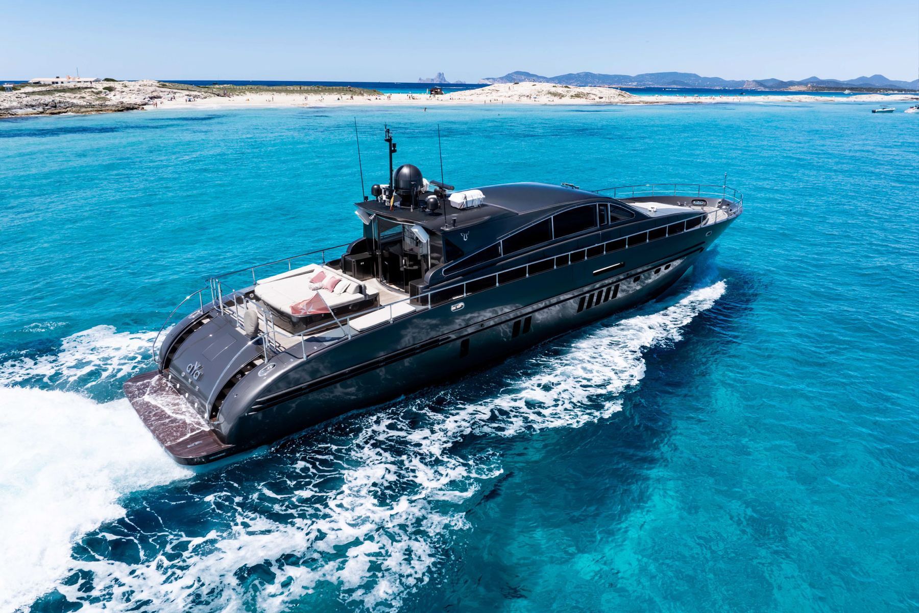 Leopard 90 - AYA ONE, Leopard · 90 — 5
