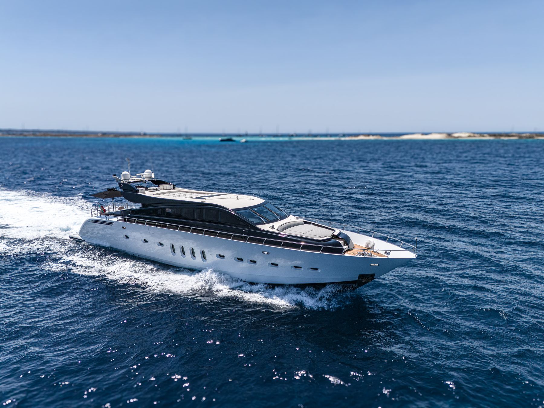 Leopard 102 - LA ROMANA, Leopard · 102 — 70