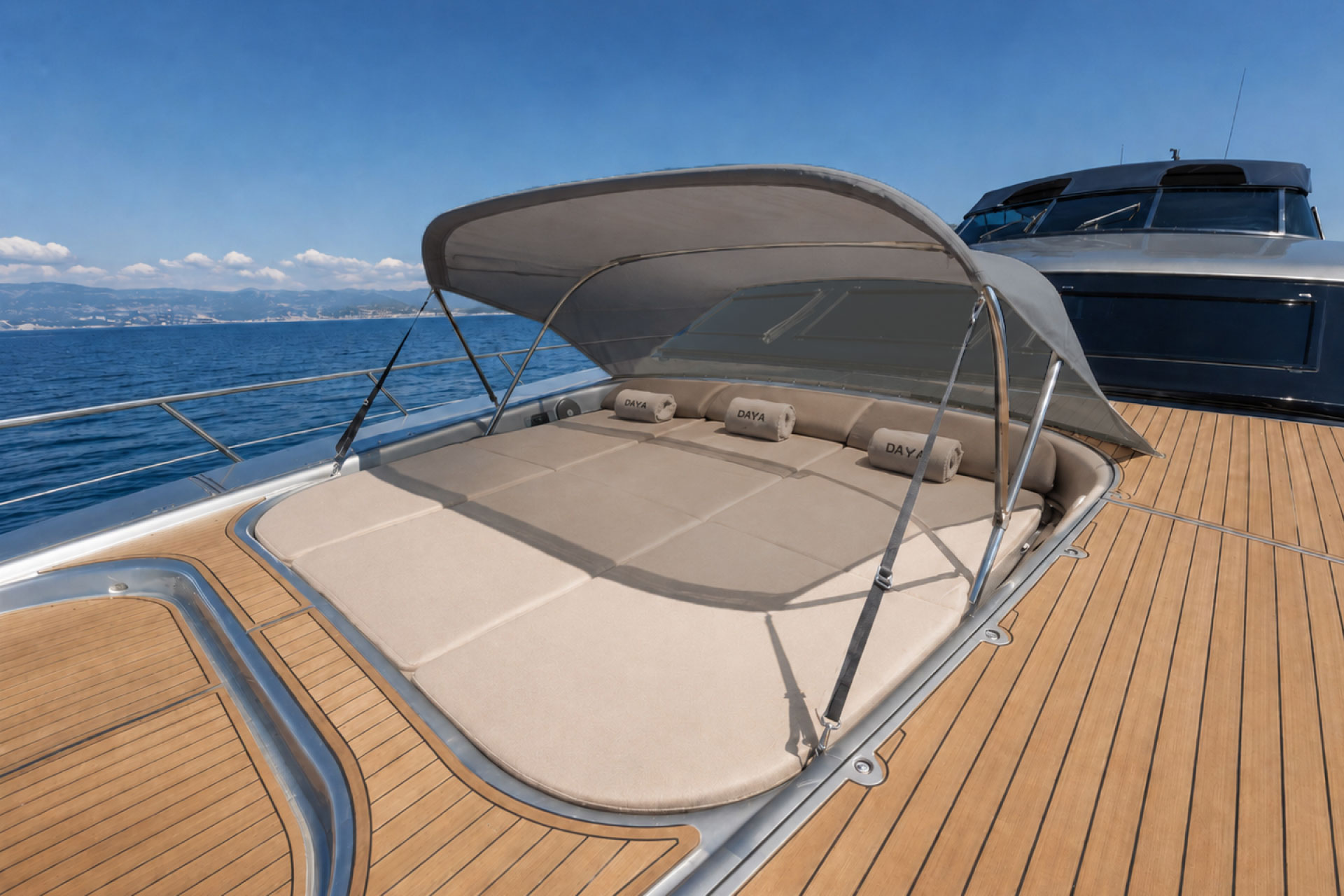 Mangusta 105 - DAYA, Mangusta · 105 — 8