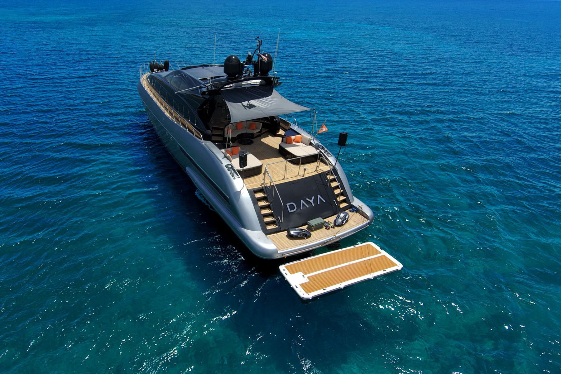 Mangusta 105 - DAYA, Mangusta · 105 — 10