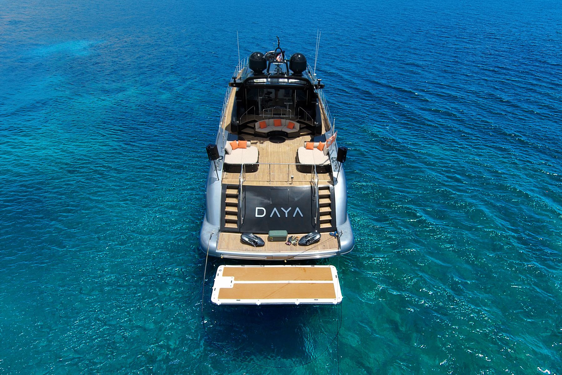 Mangusta 105 - DAYA, Mangusta · 105