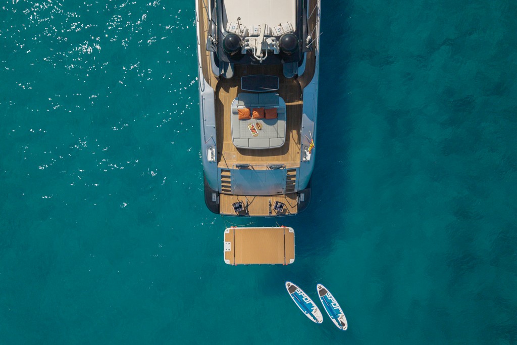 Mangusta 92 - DRIFT, Mangusta · 92 — 44