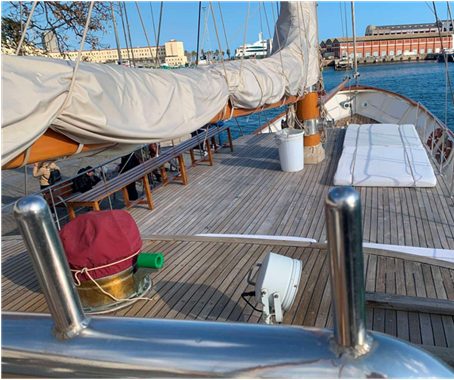 Motovelero SOUTHERN CROSS · yate clásico de 32 m, Yarrow & Co. · Queche auxiliar de acero — 10