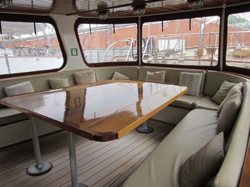Motovelero SOUTHERN CROSS · yate clásico de 32 m, Yarrow & Co. · Queche auxiliar de acero — 11