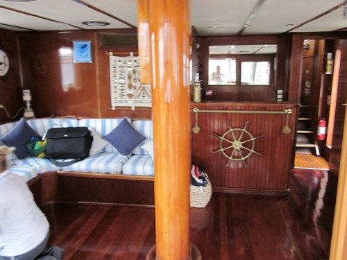 Motovelero SOUTHERN CROSS · yate clásico de 32 m, Yarrow & Co. · Queche auxiliar de acero — 12