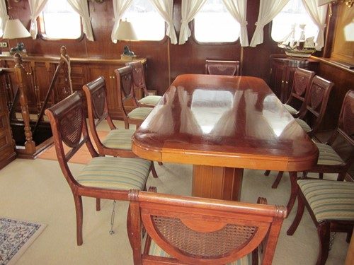 Motovelero SOUTHERN CROSS · yate clásico de 32 m, Yarrow & Co. · Queche auxiliar de acero — 15