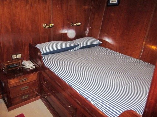 Motovelero SOUTHERN CROSS · yate clásico de 32 m, Yarrow & Co. · Queche auxiliar de acero — 30