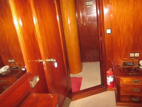Motovelero SOUTHERN CROSS · yate clásico de 32 m, Yarrow & Co. · Queche auxiliar de acero — 31