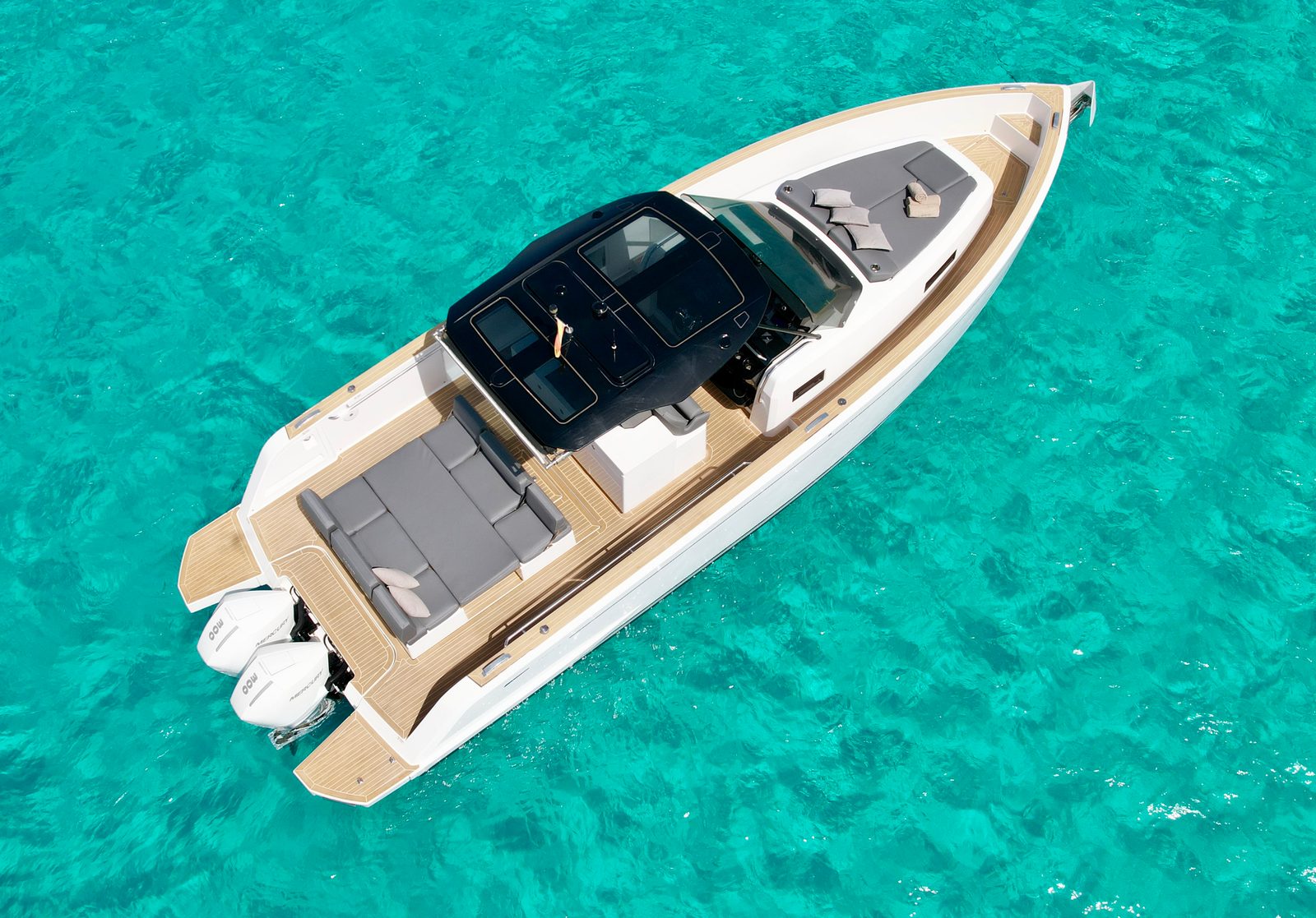 Pardo 38 Just Calm, Pardo · Pardo 38 Just