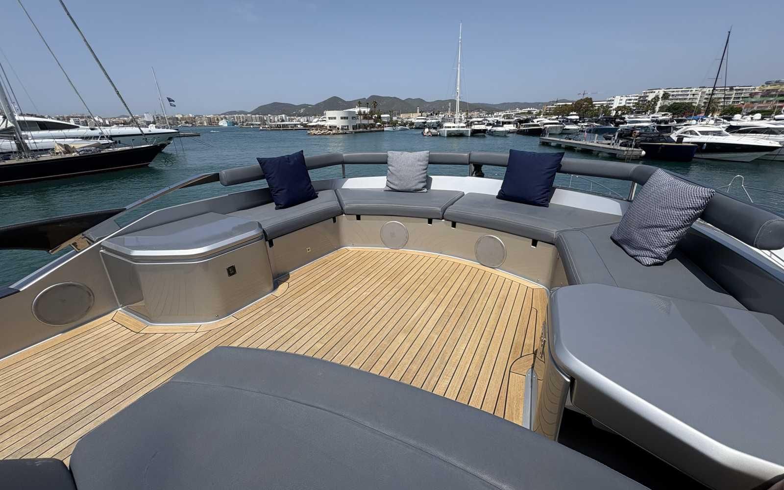 Riva Perseo 76 - REMARE, Riva · Perseo 76 — 13