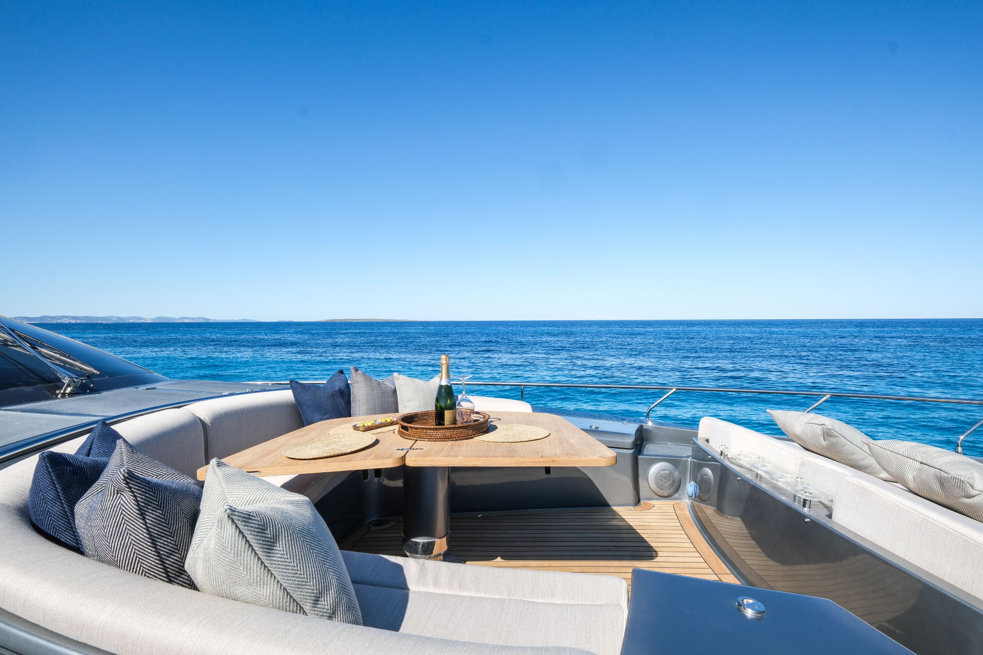 Riva 86 - TANIT, Riva · 86 — 31