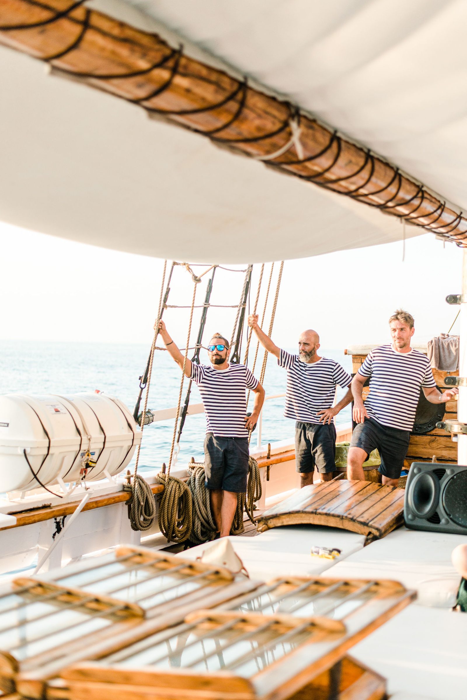 Saga, Goleta clásica · Classic Schooner — 30