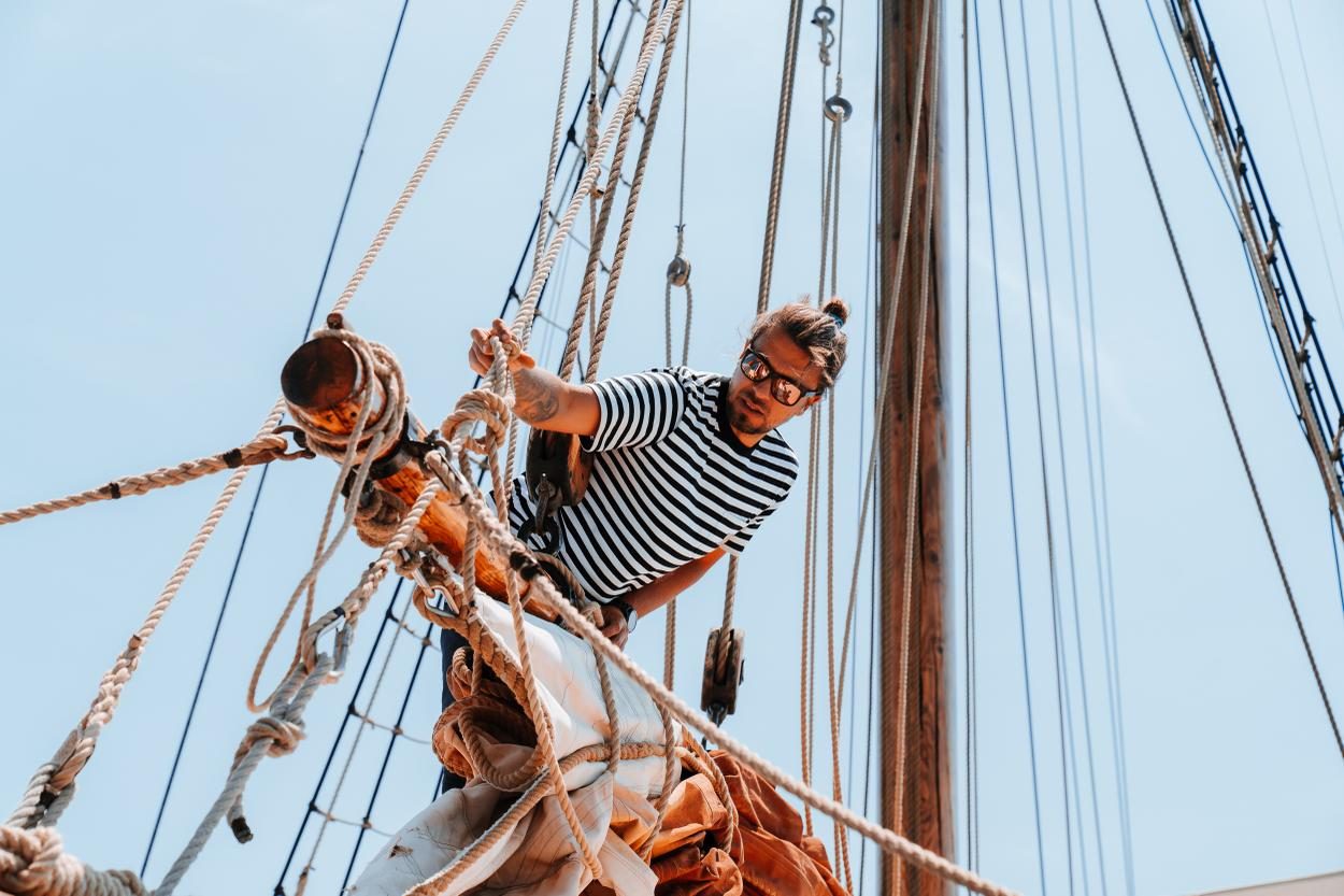 Saga, Goleta clásica · Classic Schooner — 34