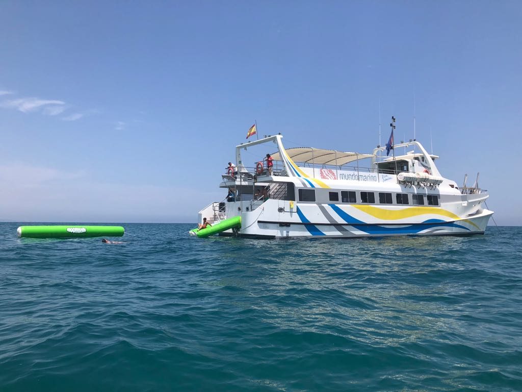Trimarán de pasaje Bazán 27 m · ESTRELLA FUGAZ, Bazán · Trimarán de pasaje 27 m — 12