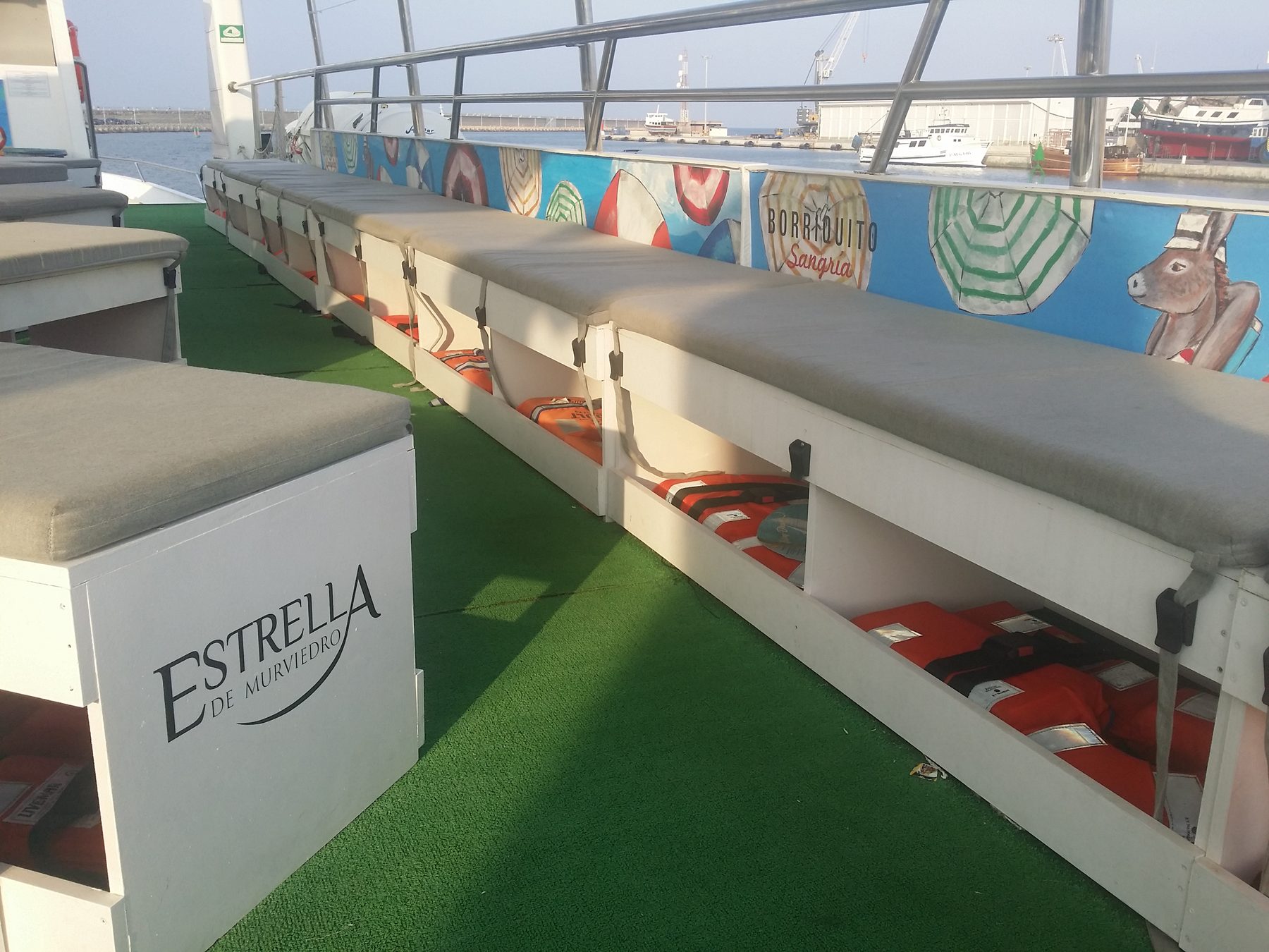 Trimarán de pasaje Bazán 27 m · ESTRELLA FUGAZ, Bazán · Trimarán de pasaje 27 m — 13