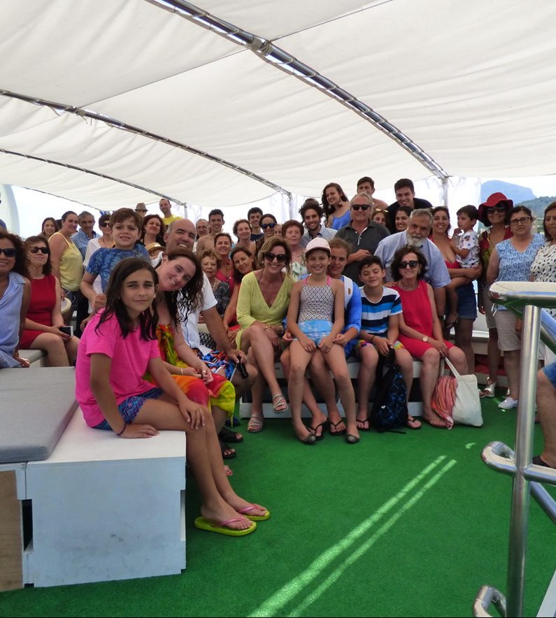 Trimarán de pasaje Bazán 27 m · ESTRELLA FUGAZ, Bazán · Trimarán de pasaje 27 m — 9